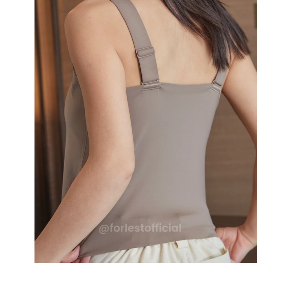 FORLEST Built In Support Brami Tank Top - Picture 2 of 6